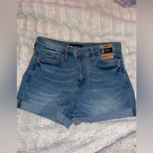 Areòpostale High Rise Curvy Midi Shorts